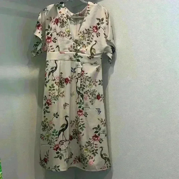 Women’s Pink Floral Pattern Mid Length Dress Size: 6 - Picture 1 of 4